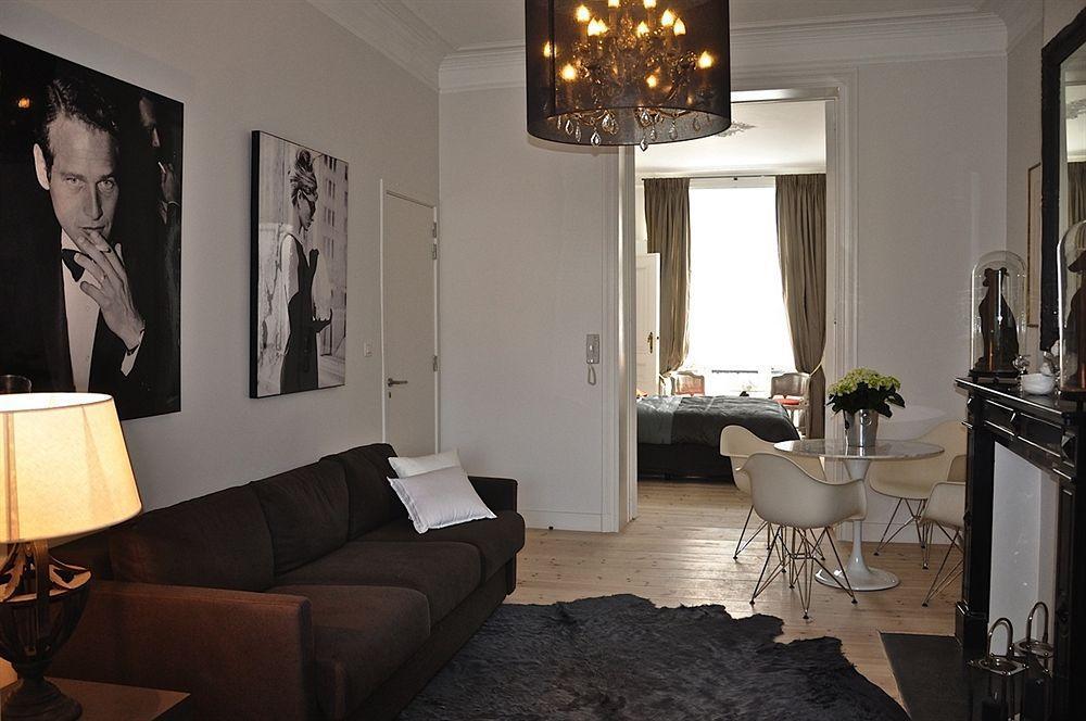 B&B Un Jardin En Ville Saint-Gilles Exteriör bild